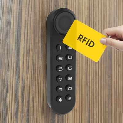 Home Office Holztür-Smart-Schlösser mit RFID-USB-Schlüsselloskarte und Fingerabdruck-Anti-Diebstahl-Hängeschloss